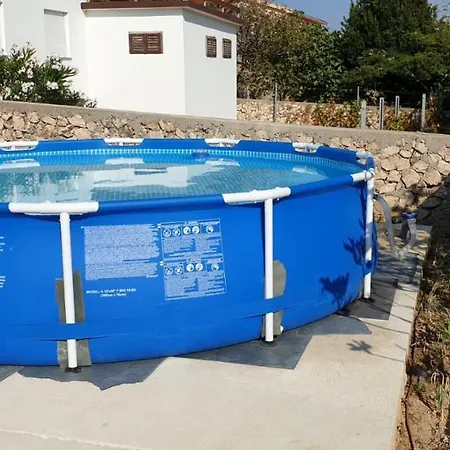 アパート Stojanovic