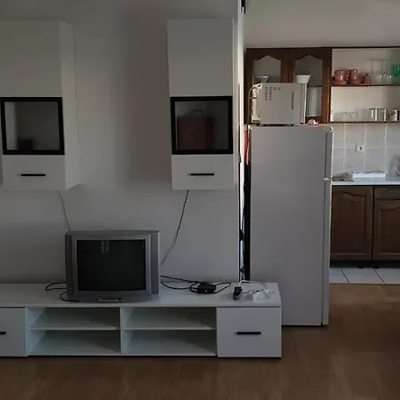 Stojanovic アパート Ražanac